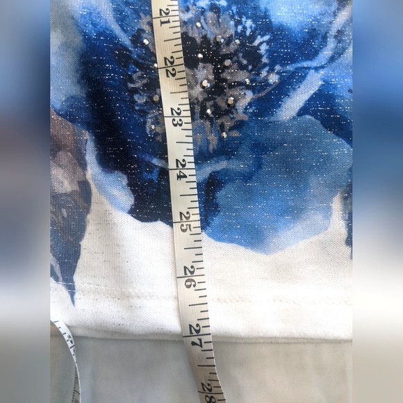 Alfred Dunner Floral Print Sparkle Shirt - Picture 4 of 8